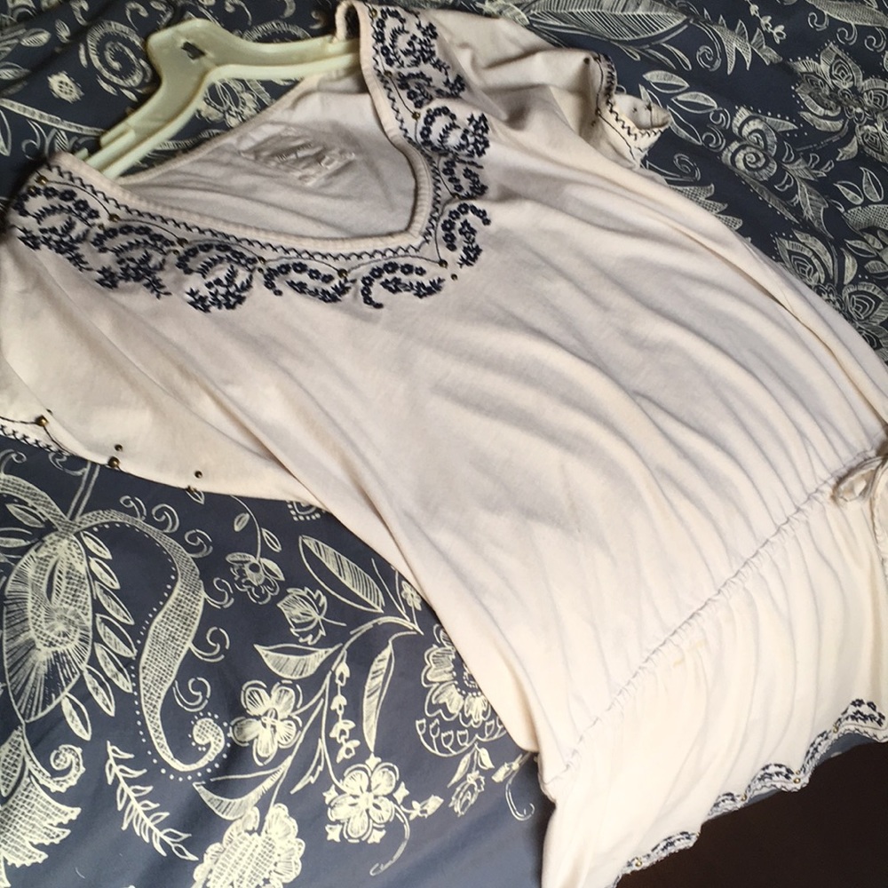 Tunic-styled shirt